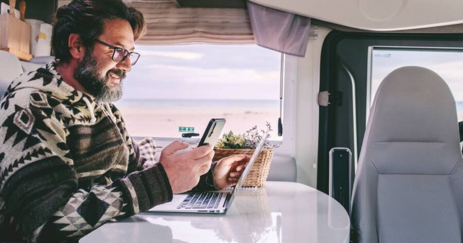 Are Unlimited Data Hotspots the Future of Connectivity?